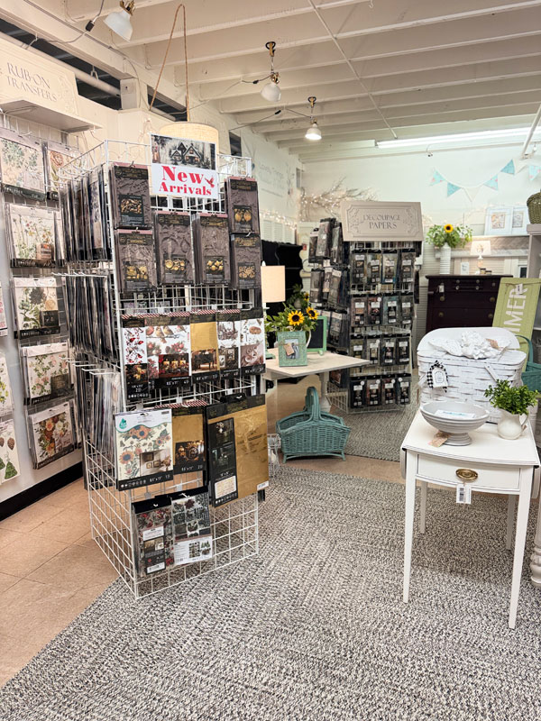 Come tour my antique mall booth!! 