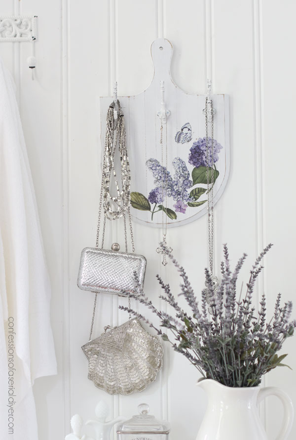 Upcycled Bread Boards from the Thirft Store