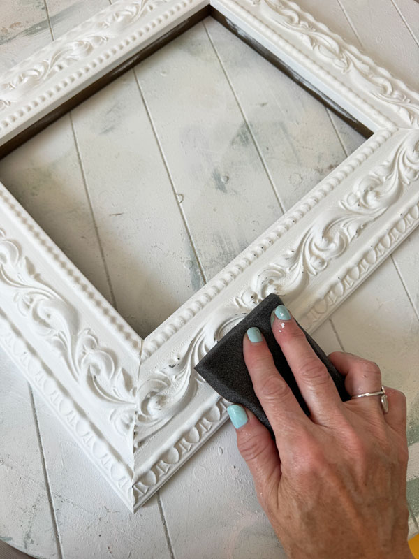 Wet distressing a frame