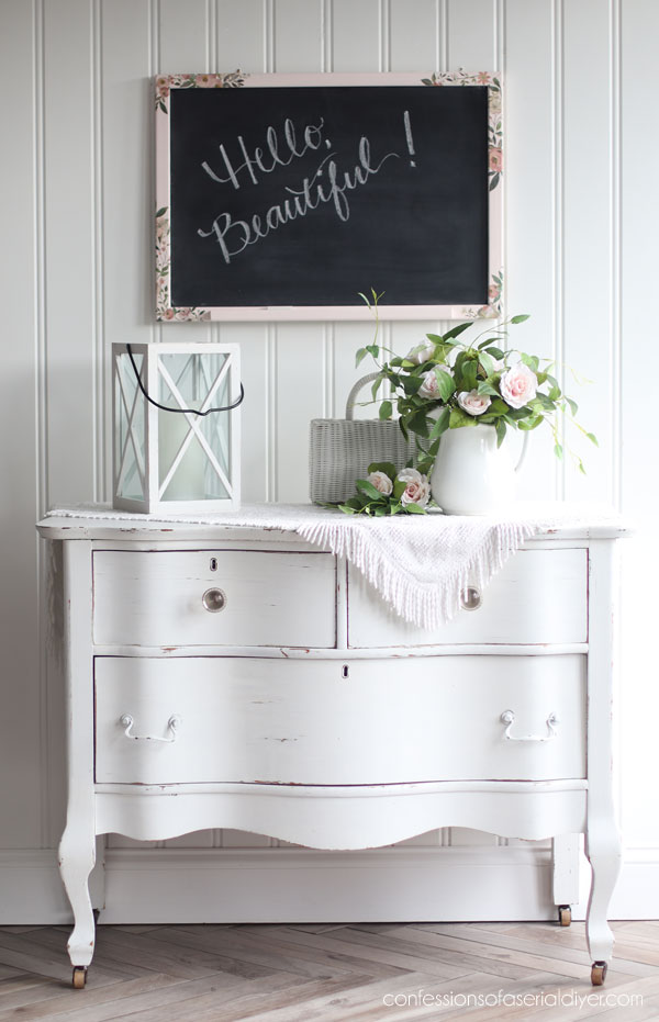 Chalkboard Makeover with Rust oleum Chalkboard Spray paint
