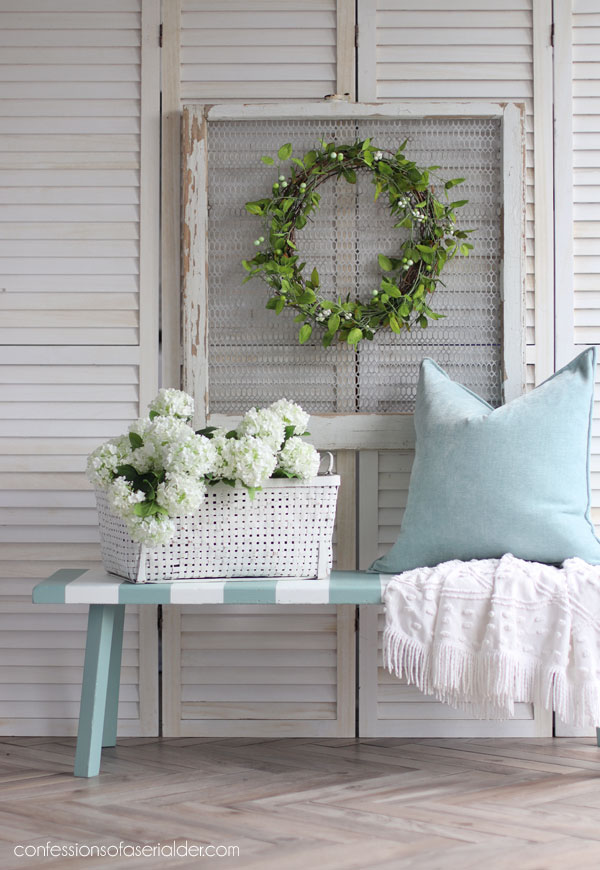 Simple painted bench anyone can do!