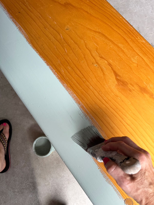 simple painted bench makeover
