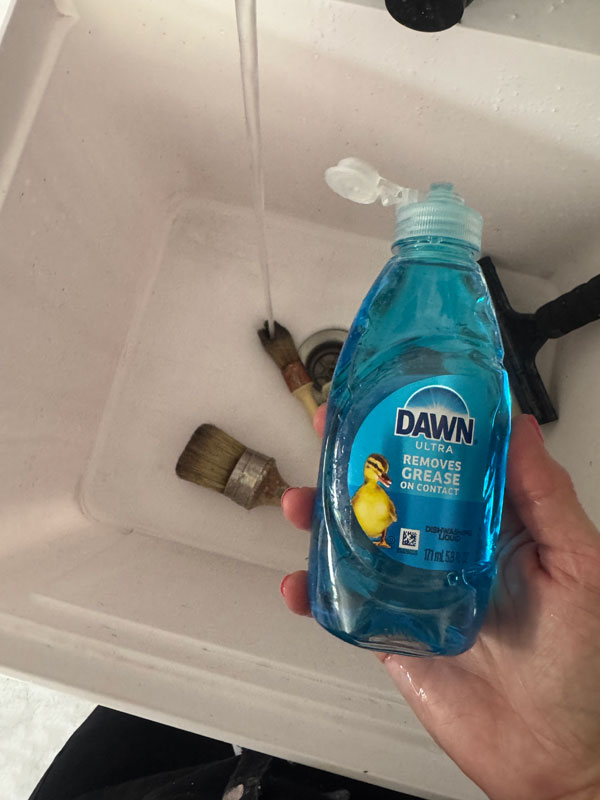 How to clean wax from brushes