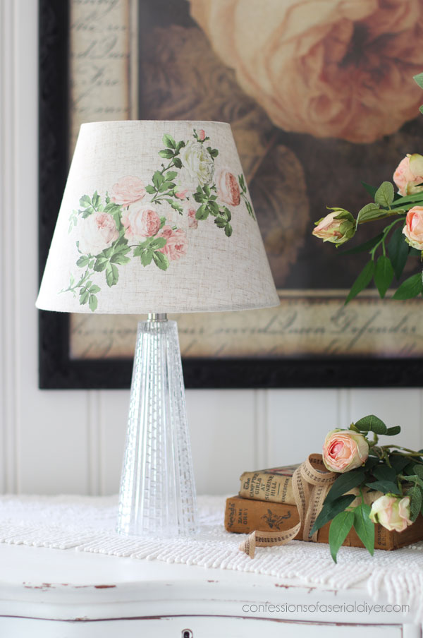 Glass lamp with rose shade