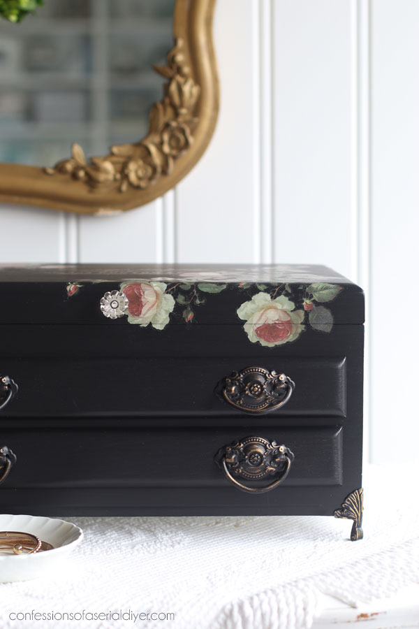 Antique Gold Gilding Wax from Dixie Belle